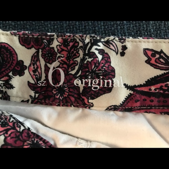 Paisley Shorts - Picture 4 of 5